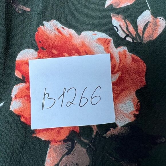 Peppermint Floral Print Bohemian Wrap-Tie Forest Green size L - Picture 8 of 9